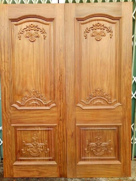 Cửa gỗ tự nhiên đục hoa văn mẫu CG43