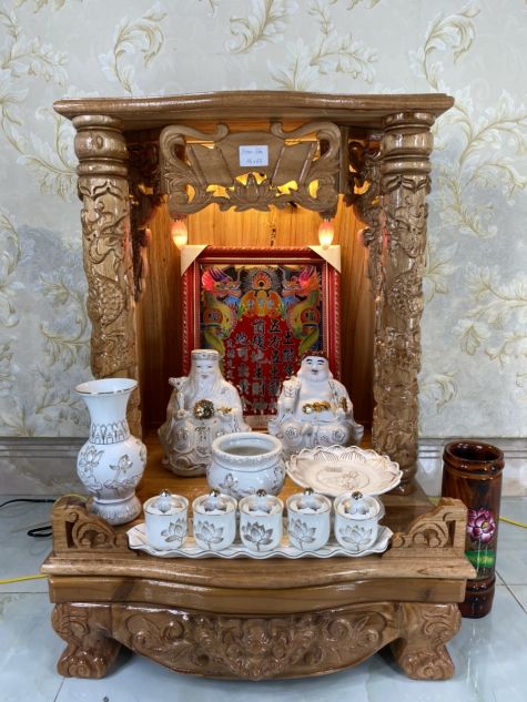 Bàn thờ ông địa gỗ xoan cột tròn 48x48x68 (Ngang x Sâu x Cao) 