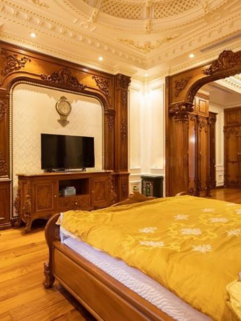 Vách gỗ đục hoa văn có cột mẫu CG35