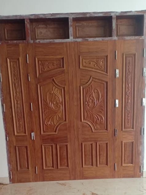 Cửa gỗ 4 cánh đục hoa văn mẫu CG11