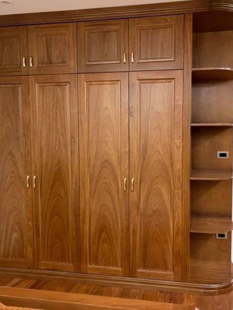 Tủ quần áo đụng trần gỗ gõ đỏ TAGDX39