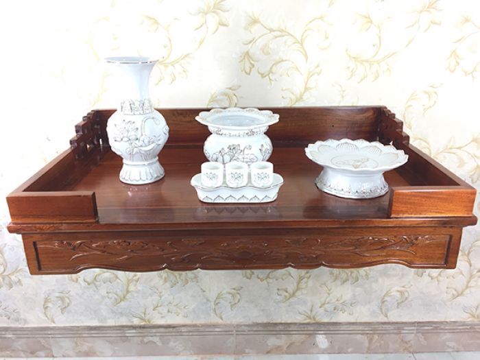 Bàn thờ treo tường gỗ tràm mẫu hoa sen sâu 48cm x ngang 81cm