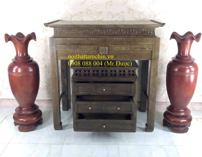 Bàn  Thờ Gia Tiên Cặp Gỗ Sồi 1m27 x 1m27 x 62 ( ngang x cao x sâu )