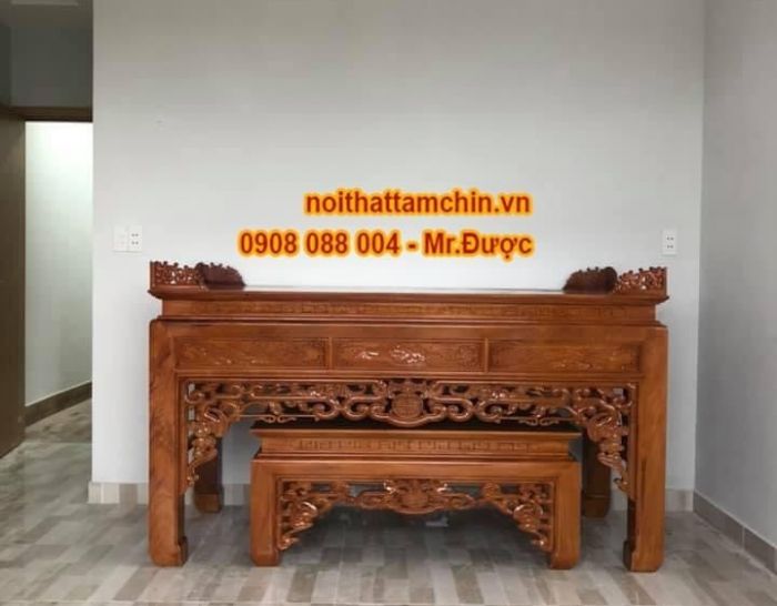 Bàn thờ gia tiên cập gỗ căm xe GTCX19