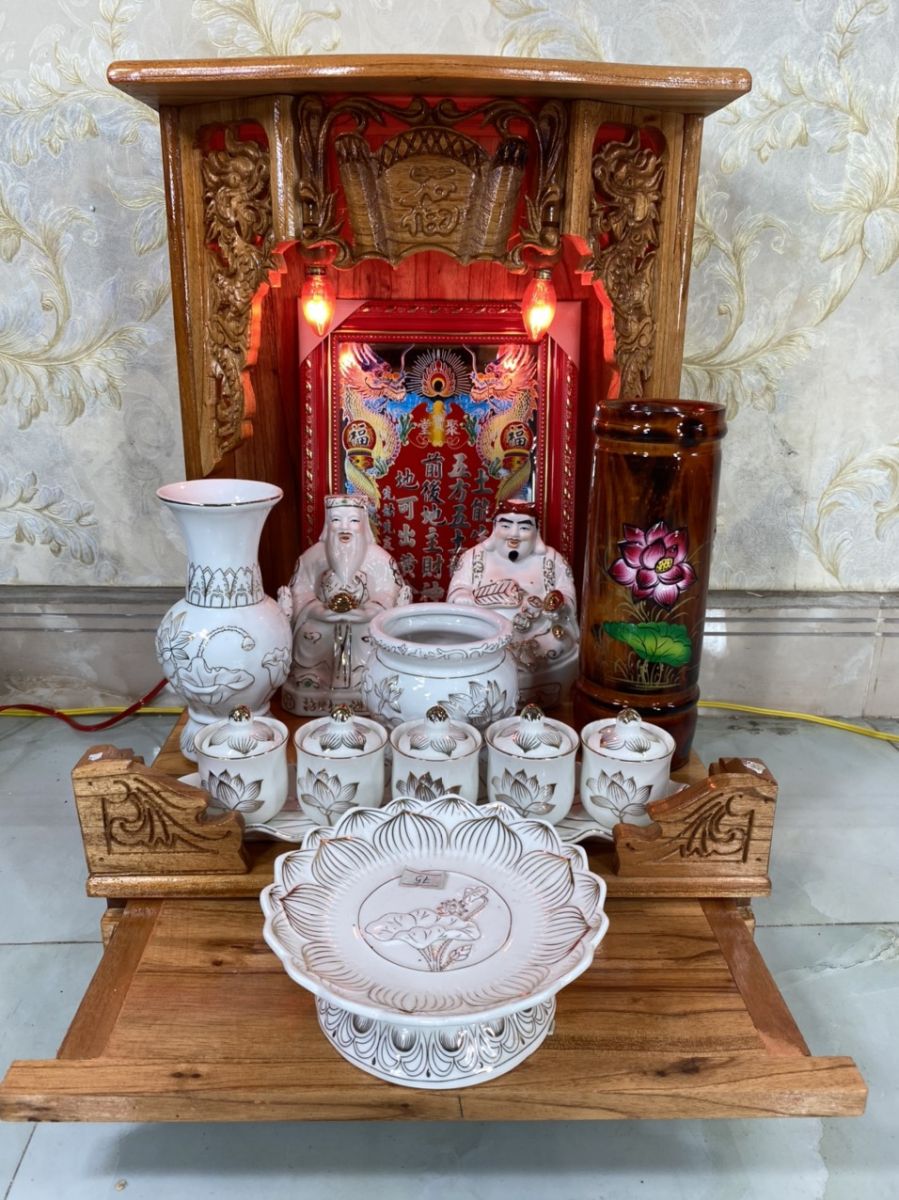 Bàn thờ ông địa gỗ xoan đào 35x35x50 (NgangxSâuxCao)